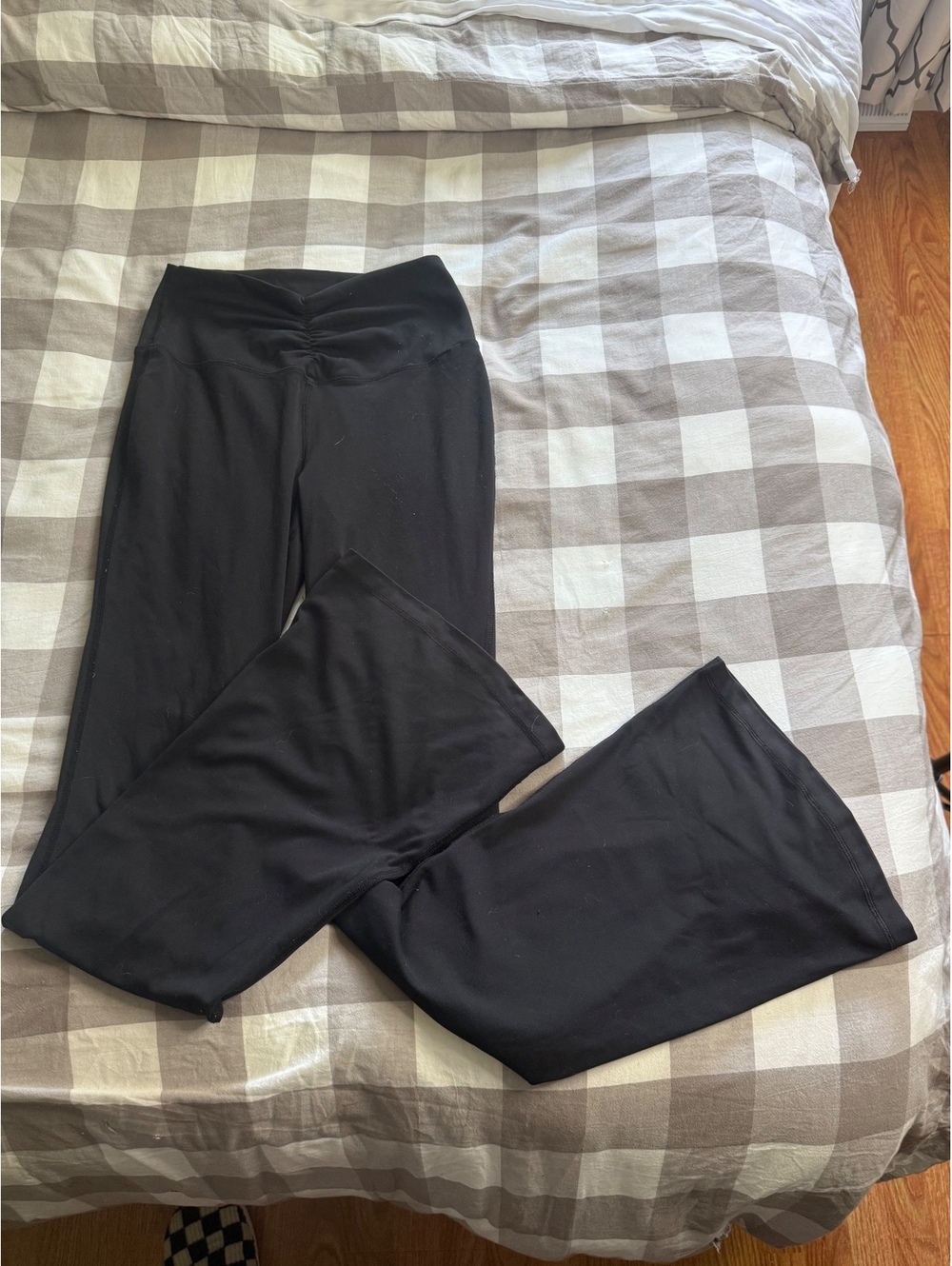 Women's Bottoms | Yogalicious | Flare Leggings | Size M